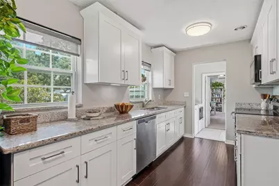 3801 Locust Street NE, Saint Petersburg, FL 33703 - Photo 10