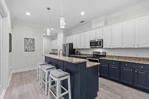 480 Gilman Pl N, Saint Petersburg, FL 33716 - Photo 16