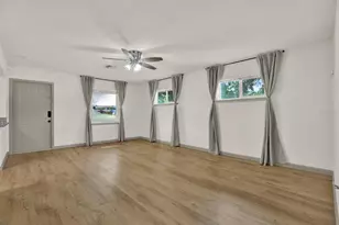 1978 Dix St, Largo, FL 33774 - Photo 14