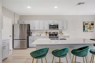 7571 Freesia Trce, Wesley Chapel, FL 33545 - Photo 6