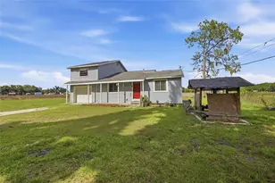4710 Coronet Rd, Plant City, FL 33566 - Photo 2