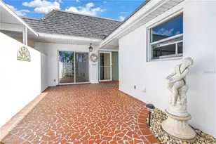 93 Boca Ciega Point Blvd N, Saint Petersburg, FL 33708 - Photo 10