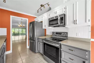93 Boca Ciega Point Blvd N, Saint Petersburg, FL 33708 - Photo 28