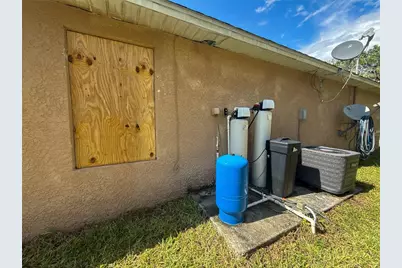 954 Marilyn Avenue S, Lehigh Acres, FL 33974 - Photo 30