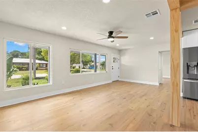 5299 35th Avenue N, Saint Petersburg, FL 33710 - Photo 8