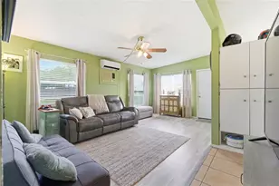 100 Avery Ave, Crystal Beach, FL 34681 - Photo 12