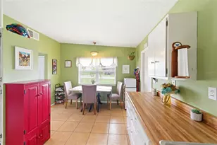 100 Avery Ave, Crystal Beach, FL 34681 - Photo 18
