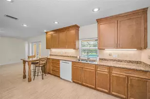 100 Arbor Ln, Oldsmar, FL 34677 - Photo 12