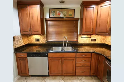 3104 W North A Street, Tampa, FL 33609 - Photo 4