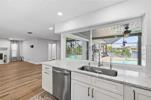 831 Chipaway Dr, Apollo Beach, FL 33572 - Photo 10
