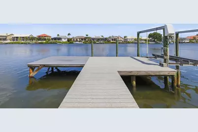 831 Chipaway Drive, Apollo Beach, FL 33572 - Photo 1