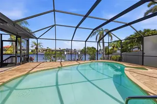 831 Chipaway Dr, Apollo Beach, FL 33572 - Photo 2
