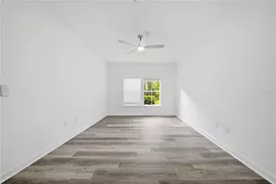 18477 Bridle Club Dr, Tampa, FL 33647 - Photo 20
