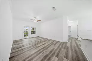 18477 Bridle Club Dr, Tampa, FL 33647 - Photo 14