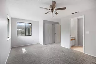 627 Timber Bay Cir W, Oldsmar, FL 34677 - Photo 18