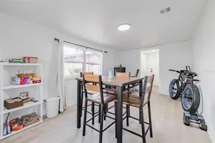 8705 N Highland Ave, Tampa, FL 33604 - Photo 18