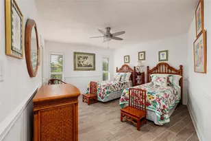 2011 Michigan Ave NE, Saint Petersburg, FL 33703 - Photo 50
