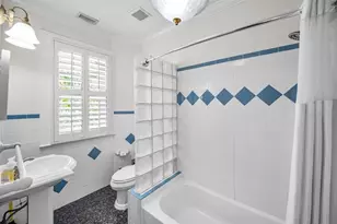 732 and 732 1/2 NE Oak St, Saint Petersburg, FL 33701 - Photo 40