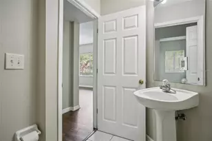 18181 Paradise Point Dr, Tampa, FL 33647 - Photo 38