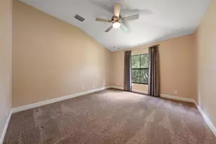 8241 Acadian Ln, Seminole, FL 33777 - Photo 34