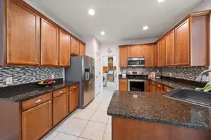 8241 Acadian Ln, Seminole, FL 33777 - Photo 6