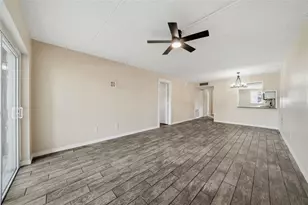 3821 N Oak Dr, Tampa, FL 33611 - Photo 6