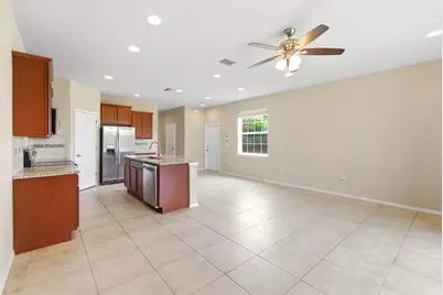 8961 Turnstone Haven Place, Tampa, FL 33619 - Photo 4