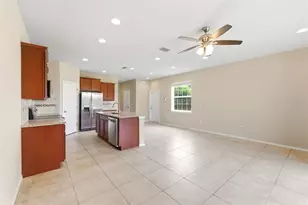 8961 Turnstone Haven Pl, Tampa, FL 33619 - Photo 4
