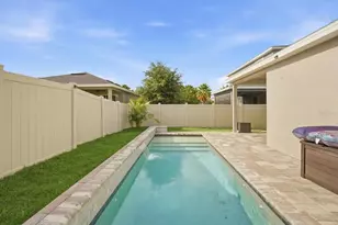 12261 Blue Pacific Dr, Riverview, FL 33579 - Photo 14