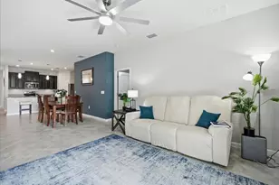12261 Blue Pacific Dr, Riverview, FL 33579 - Photo 18