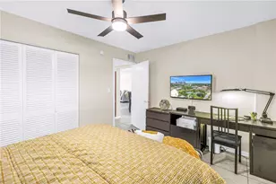 1100 N Shore Dr NE, Saint Petersburg, FL 33701 - Photo 24