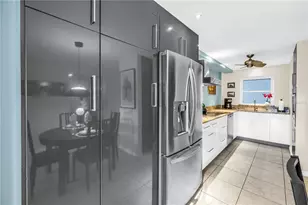 1100 N Shore Dr NE, Saint Petersburg, FL 33701 - Photo 22