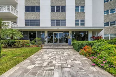 1100 N Shore Drive NE #307, Saint Petersburg, FL 33701 - Photo 2