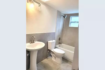 1835 Maryland Avenue NE, Saint Petersburg, FL 33703 - Photo 16