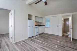 1102 Sunset Point Rd, Clearwater, FL 33755 - Photo 12