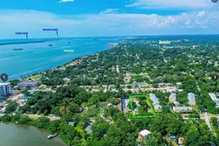 1102 Sunset Point Rd, Clearwater, FL 33755 - Photo 4