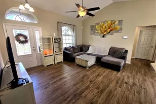 5434 Parnell Ave, Spring Hill, FL 34608 - Photo 8