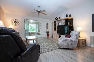 1406 Bluewater Dr, Sun City Center, FL 33573 - Photo 12