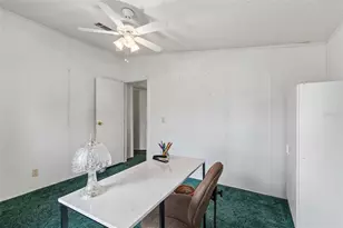 37913 Palmetto Palm Dr, Zephyrhills, FL 33542 - Photo 10