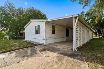 37913 Palmetto Palm Drive, Zephyrhills, FL 33542 - Photo 2