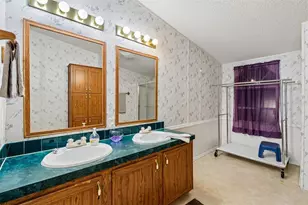 37913 Palmetto Palm Dr, Zephyrhills, FL 33542 - Photo 24