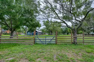 17321 Simmons Rd, Lutz, FL 33548 - Photo 30