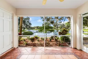 10360 Carrollwood Ln, Tampa, FL 33618 - Photo 10