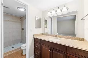 10360 Carrollwood Ln, Tampa, FL 33618 - Photo 30