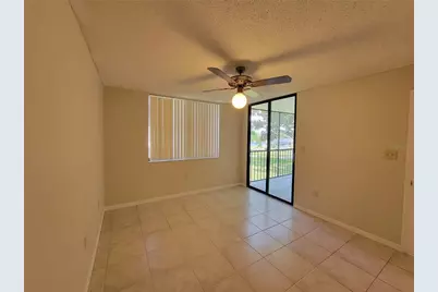 2424 W Tampa Bay Blvd #M-201, Tampa, FL 33607 - Photo 12