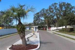 35151 Danny Dr, Zephyrhills, FL 33541 - Photo 28
