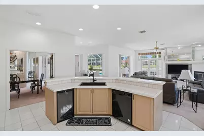 3166 Sterling Street, Tarpon Springs, FL 34688 - Photo 18