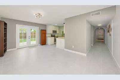 4107 Hudson Way, Tampa, FL 33618 - Photo 8