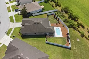 8804 Hinsdale Heights Dr, Polk City, FL 33868 - Photo 2
