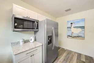 14079 Victoria Rd, Largo, FL 33774 - Photo 12